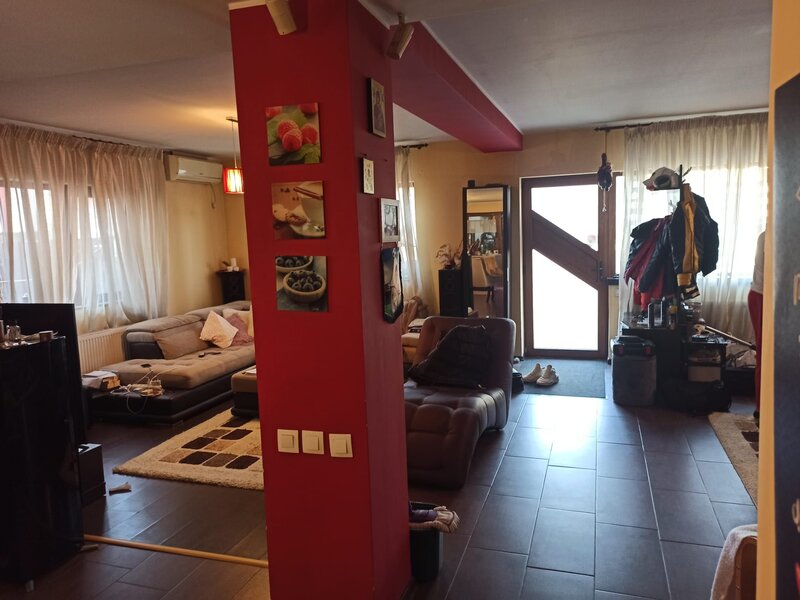 Centru Popesti Leordeni, str. Sf. Voievozi vila indiv. 4-5cam, 3 bai, curte