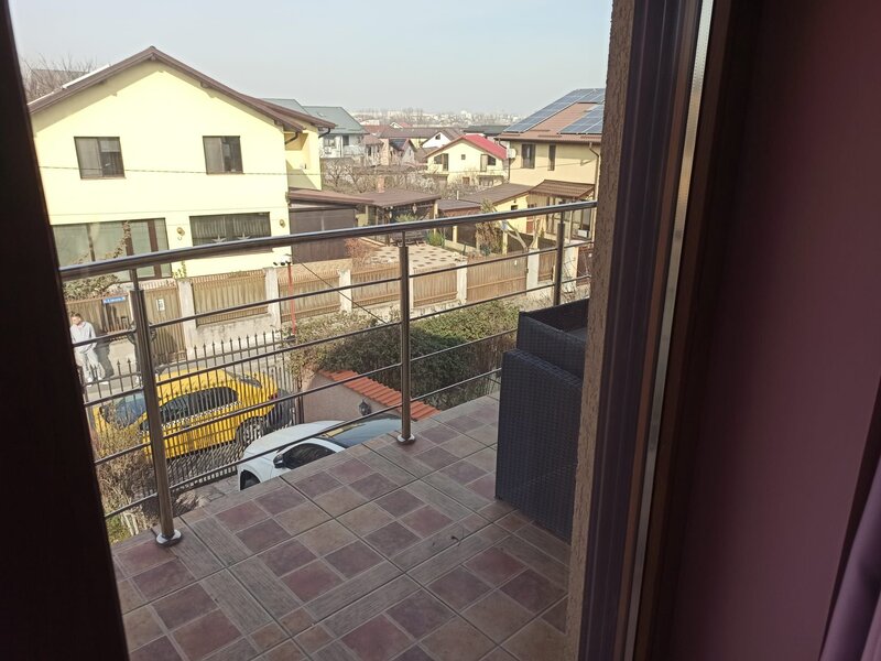 Centru Popesti Leordeni, str. Sf. Voievozi vila indiv. 4-5cam, 3 bai, curte